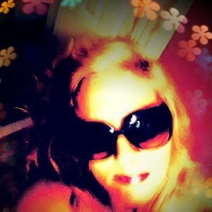 Meet your Posher, Vicky